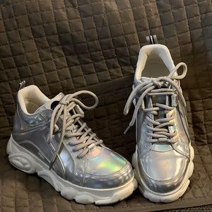 Buffalo Platform Sneakers with box